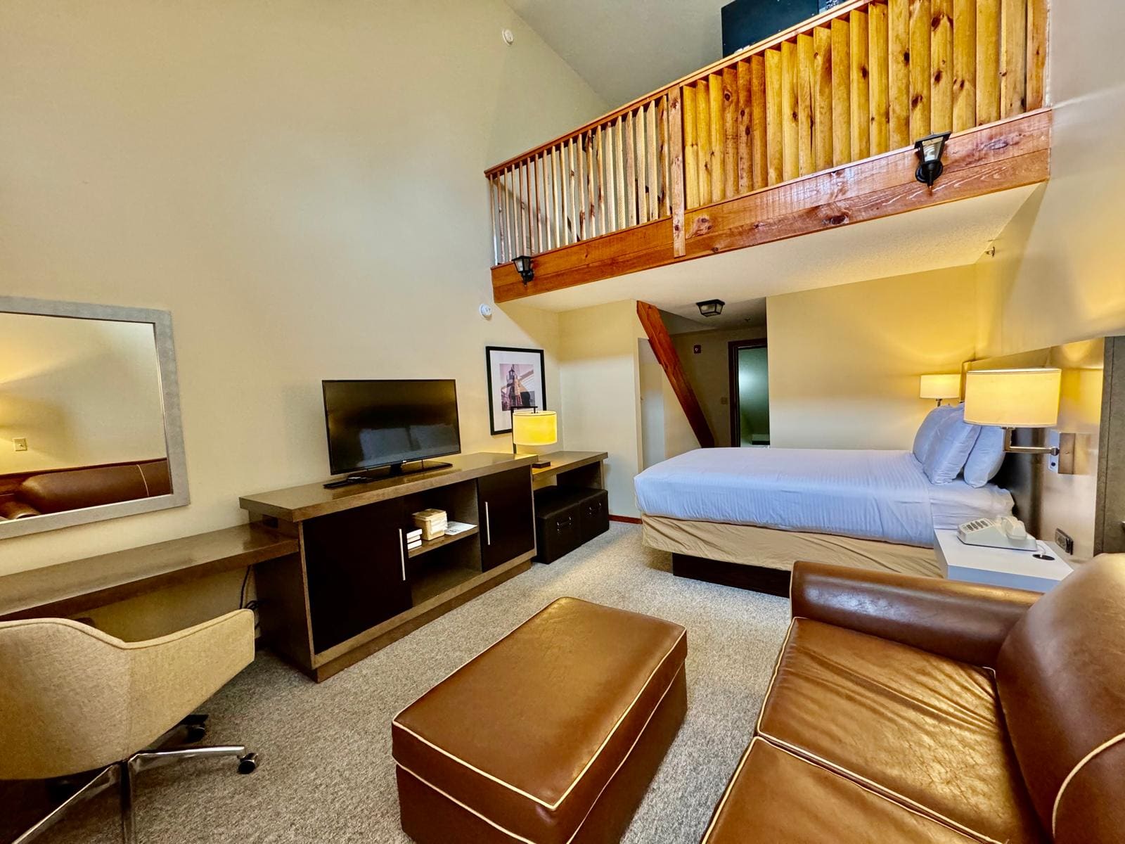 Family Lofts at Merrill Farm Inn — Spacious suites for families